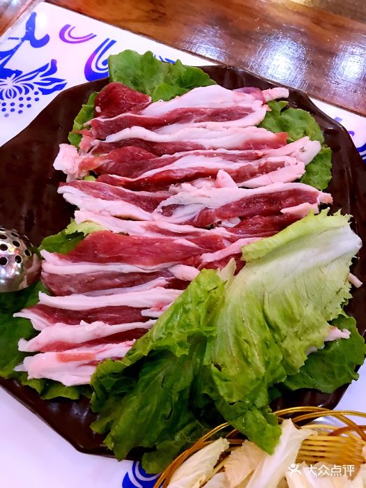 白音塔娜涮羊肉·火锅烧烤夜宵(集庆门大街店)手切新鲜羊肉图片 - 第1