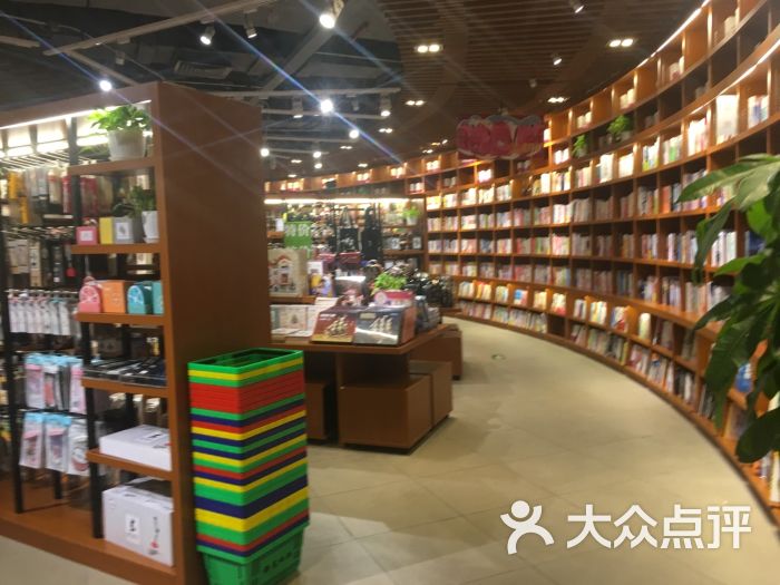 博览书店(越秀悦汇天地店)图片 第16张