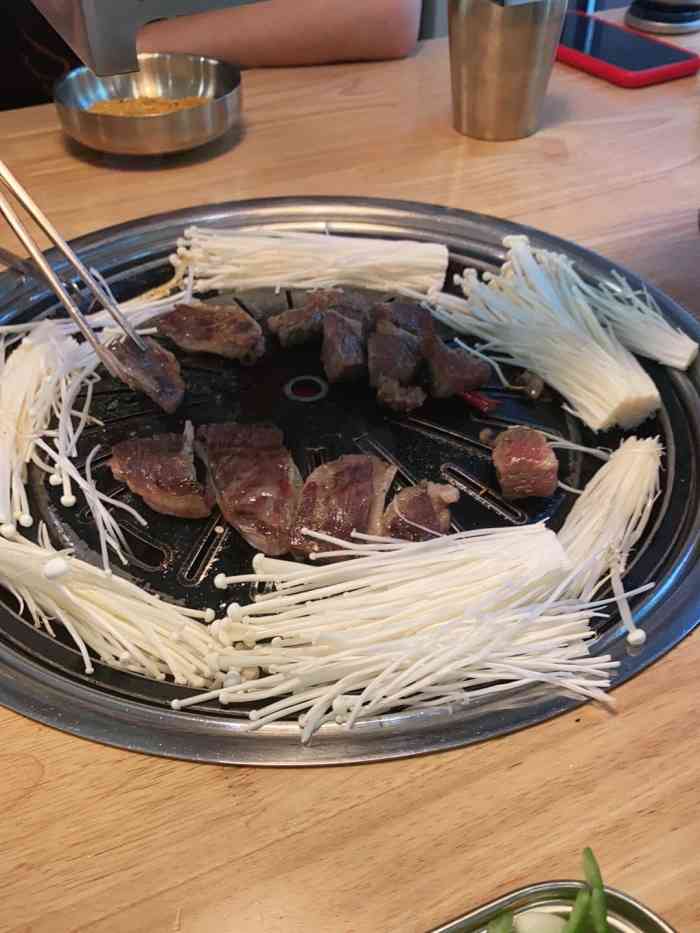 莱真牛烤肉-"听说他家的牛肉都是空运来的! 品质超高 .