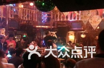 重庆酒吧排名_重庆辰色酒吧(2)