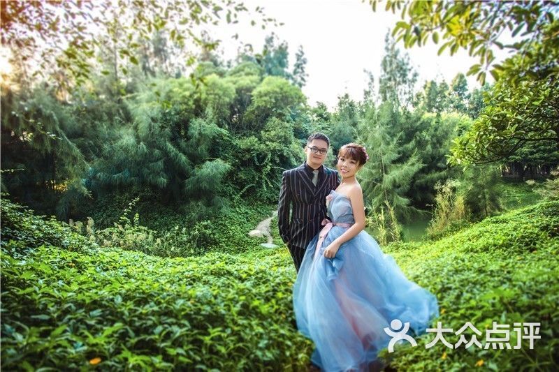 蒂纱婚纱摄影_蒂芬妮婚纱摄影(2)