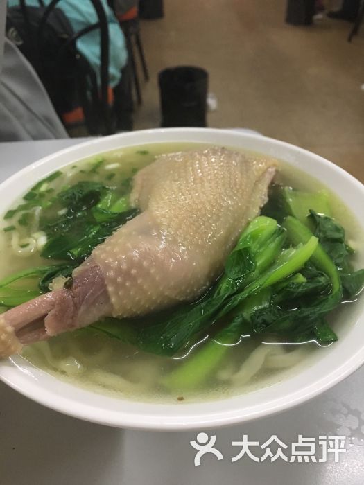 鸡腿手擀面