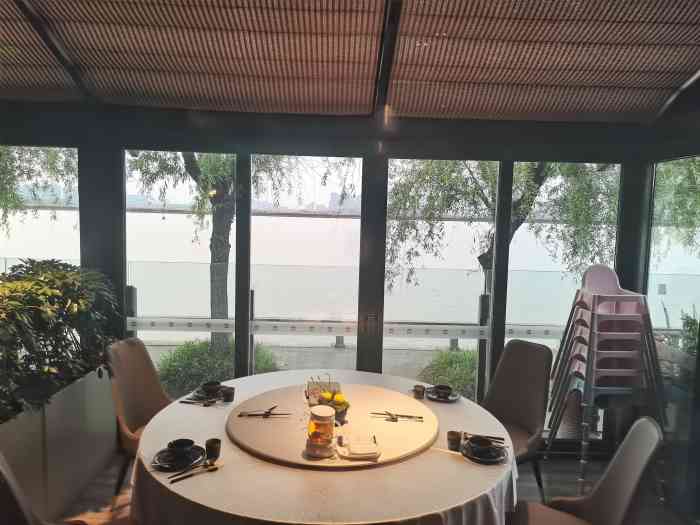 美美花园湖景餐厅(李公堤店)