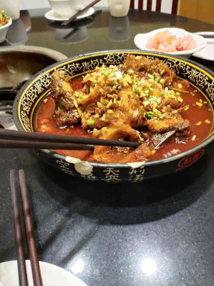 安安鱼(青龙路店)-"麻辣鱼肉质鲜嫩,酸汤黄腊丁加了山