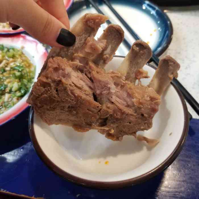 啃骨头酱骨自助火锅