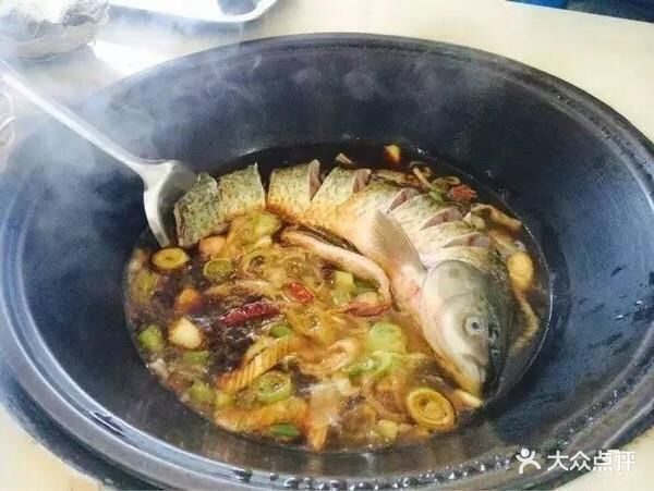 白洋淀铁锅炖鱼铁锅炖鱼图片 - 第2张
