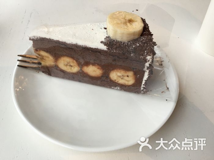 下雨天,在静安寺附近办完事就躲到这里来懒.