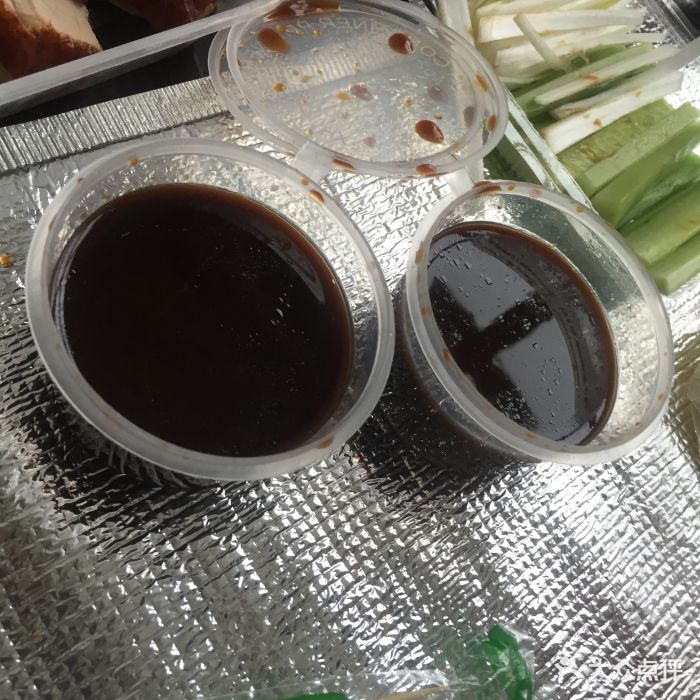 北京片皮烤鸭甜面酱图片