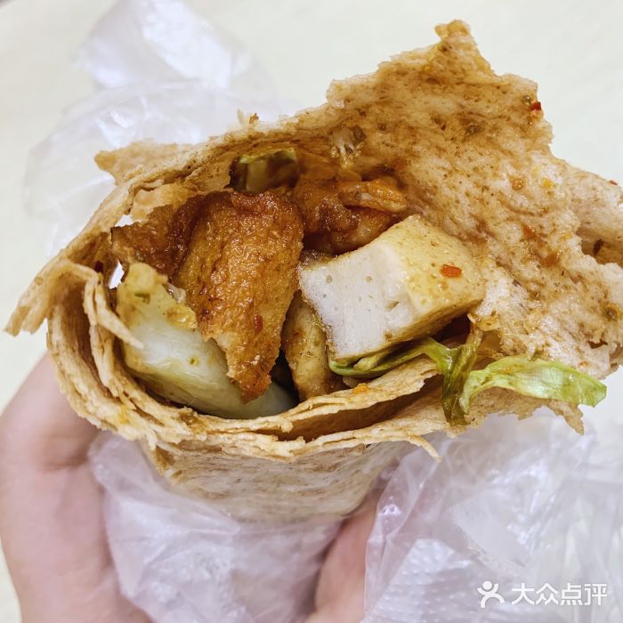 愉味特色串串卷饼炸串卷饼图片