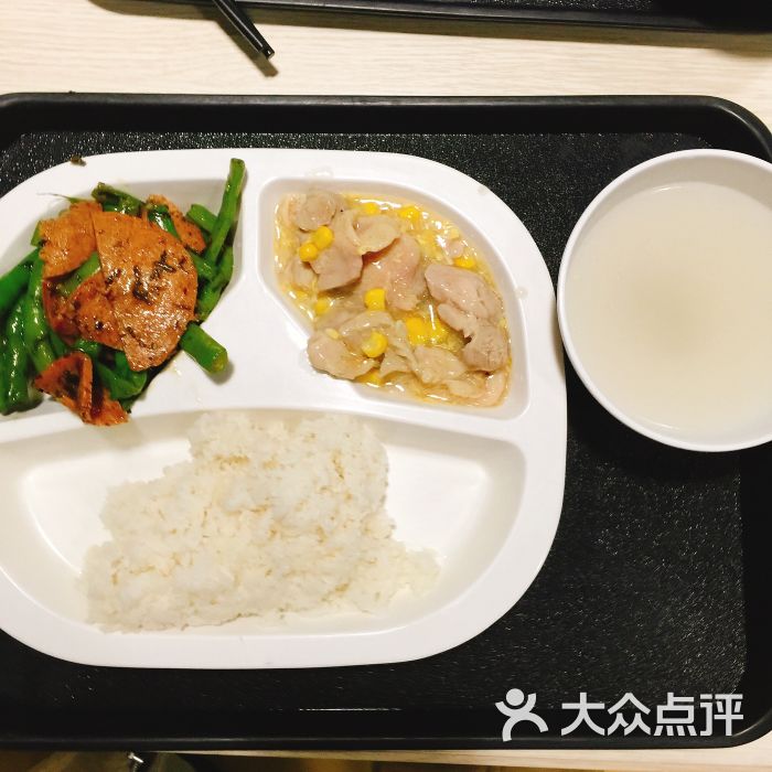 澳门科技大学食堂图片 第1张