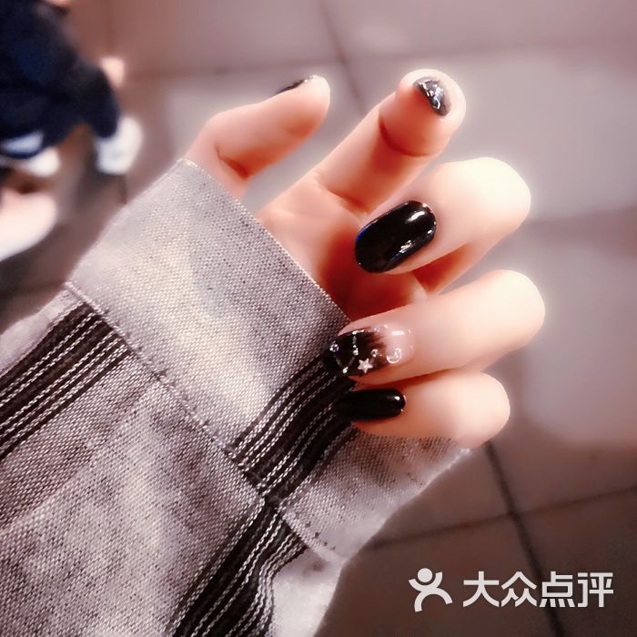 付小姐的美甲店