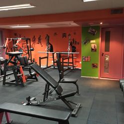 健身的工作室 U924vCn05h8p-dWr7BVH4HBbfd1yalLomcOi_68QfdV74emXkjUKBoRZOusmpkz3F5u7J_jS4MuCaeLAHD0KTg.jpg