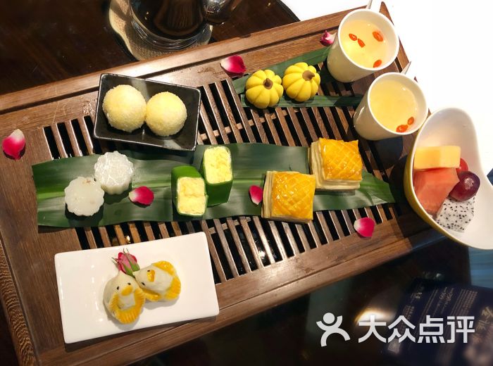 成都钓鱼台精品酒店芳菲秀下午茶中式下午茶图片 - 第1张