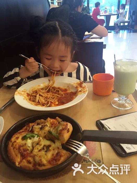 必胜客:必胜客最少优惠政策 死贵死.合肥美食