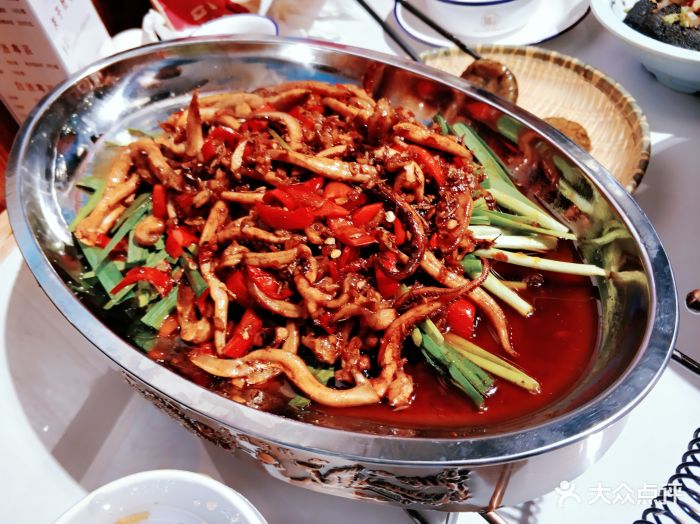 猪大厨铁盆鱿鱼图片