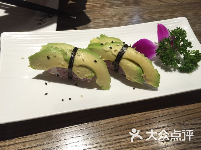 牛油果寿司