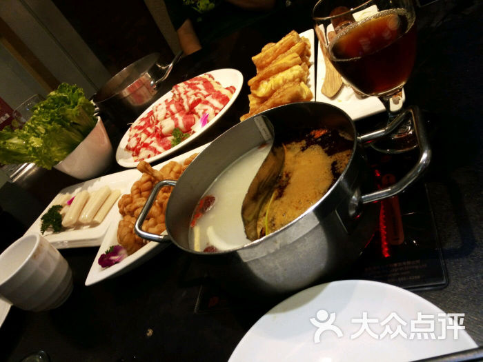 重庆小天鹅火锅(悦方idmall店)的点评