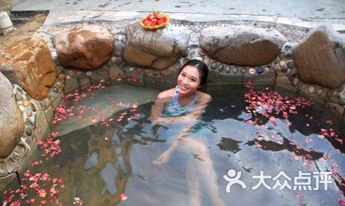温泉小院泡池