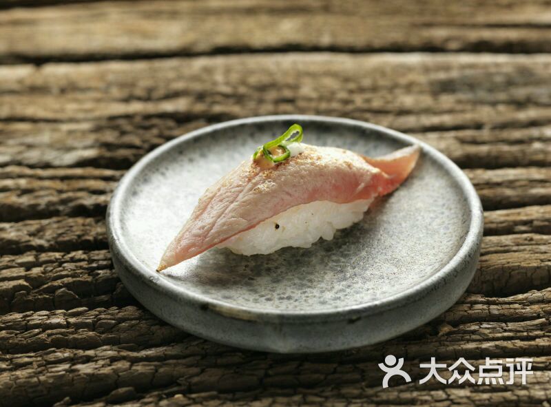 炙烤金枪鱼手握