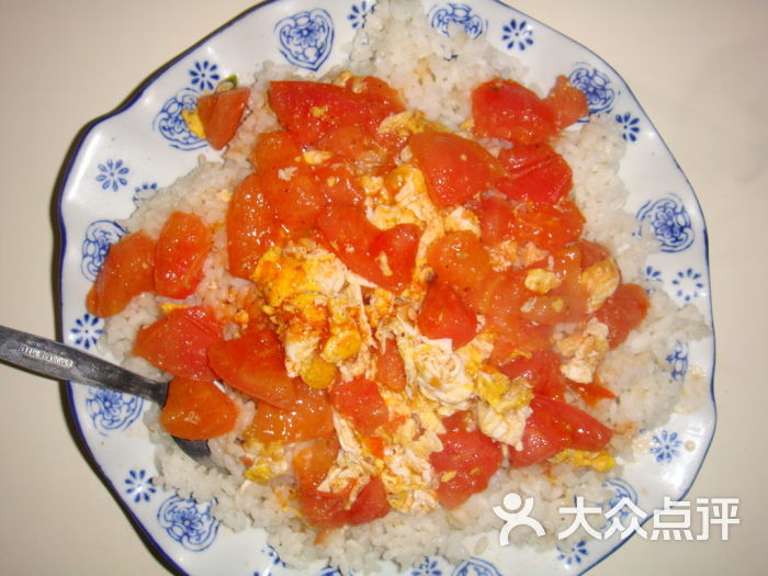 番茄炒鸡蛋盖浇饭怎么弄 UPfbotIvbOuKmsCctPAEgZkE5r32txDWlb7WImwnjjkHIIYCImeUL8aBD6VXyEwMTYGVDmosZWTLal1WbWRW3A.jpg