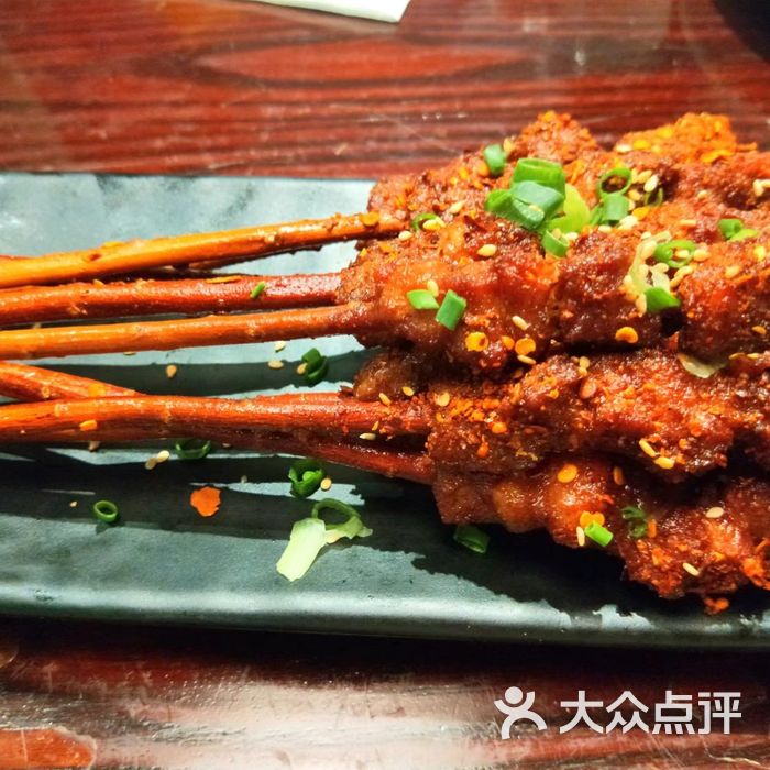 拈菜红柳枝烤雪花牛肉图片-北京川菜/家常菜-大众点评
