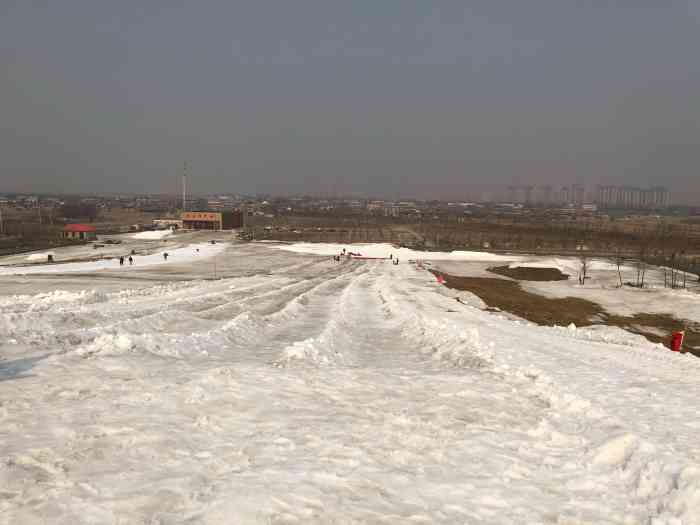 北辰滑雪场"刘家码头滑雪场开车半小时左右就到了,小时.