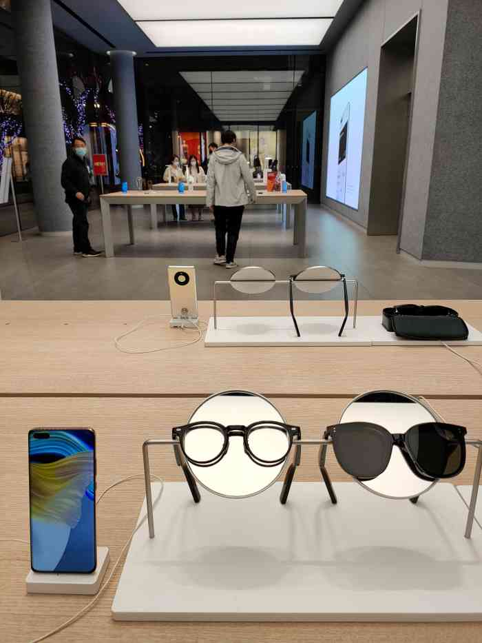 华为全球旗舰店·深圳万象天地