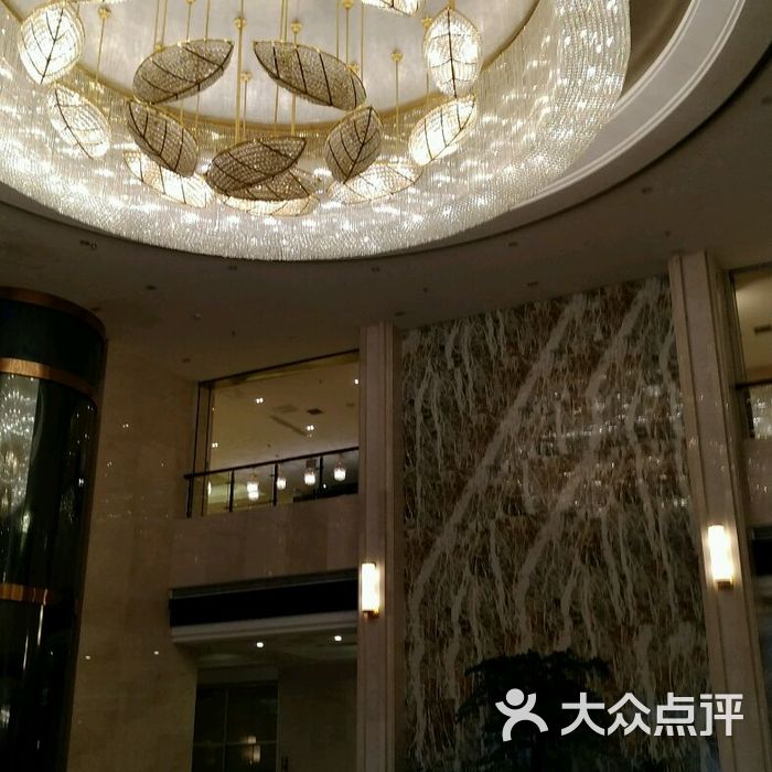 腾龙大酒店