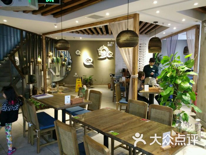 壹霖·洱语云南菜(方恒国际店)的点评