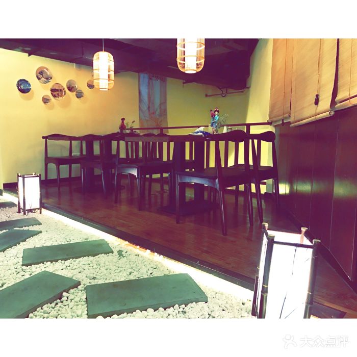 首先说说服务,态度真的非常好!再来说说菜.-又