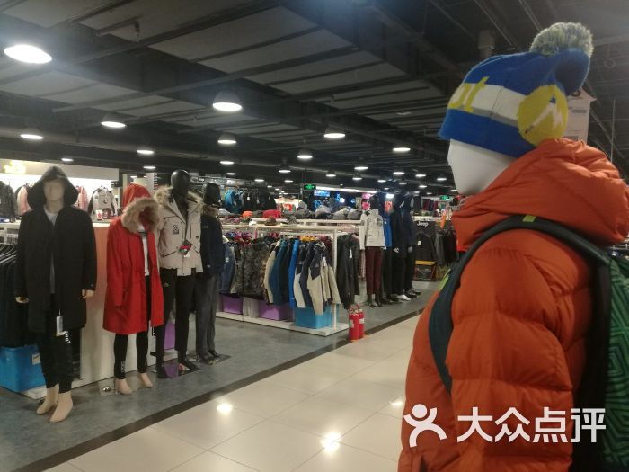燕莎奥特莱斯购物中心图片 - 第2张