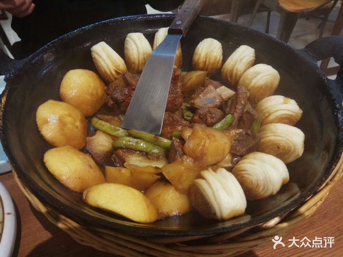 刁馋一锅鲜·经典津味儿(水上公园店)排骨豆角一锅出【招牌】图片