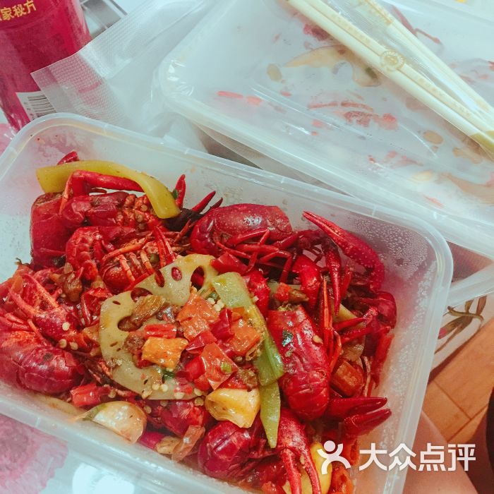 一起吃小龙虾(体育西店)