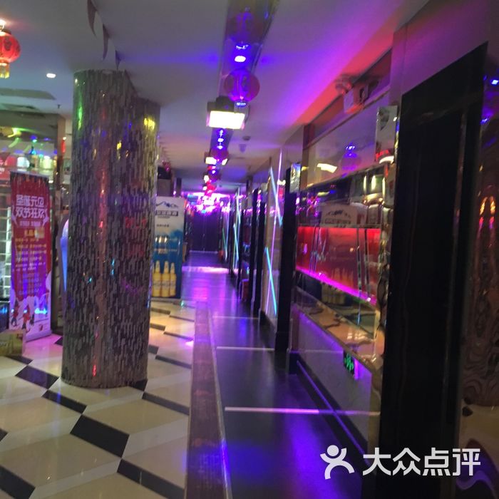 扬歌量贩式ktv