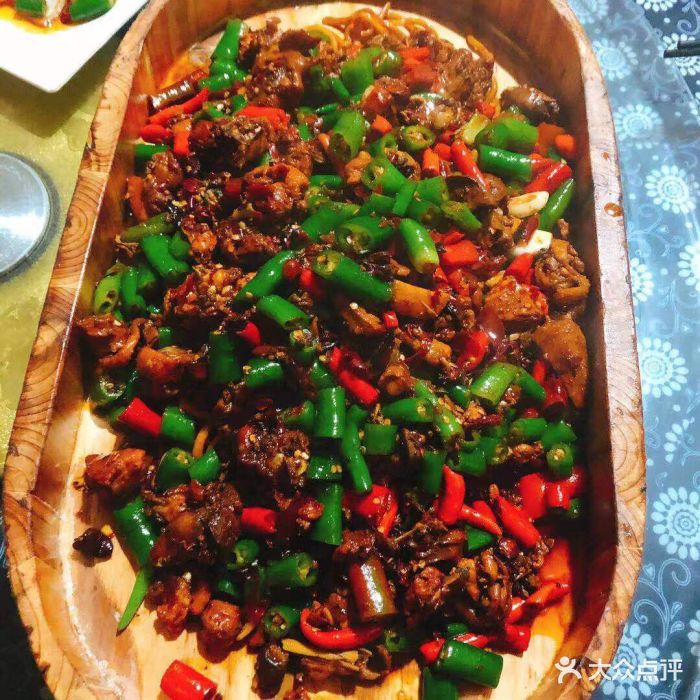 大黑碗-木盘鸡图片-徐州美食-大众点评网