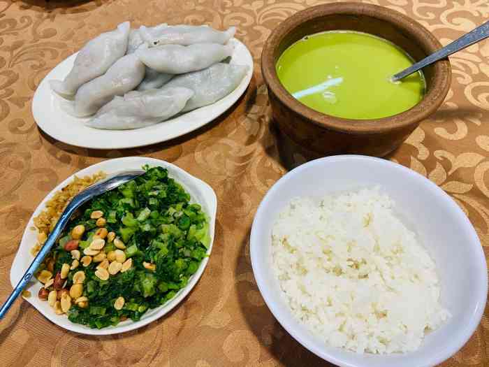 乡村客家菜馆揭西擂茶细饭"这家擂茶店是来吃最多的家乡菜了,每年