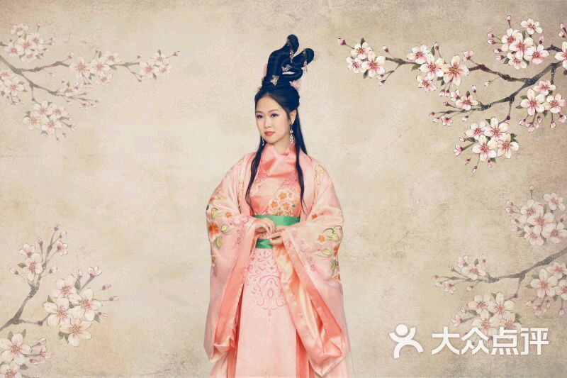 拍照动作姿势大全古装 U_VSVkImRBrgCzXA1UDNQrz_c2_YFozshKWTus3_oM-BdcRp7VNPpghJ6raVQkb_TYGVDmosZWTLal1WbWRW3A.jpg