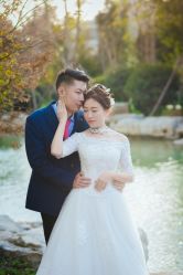 爱唯依婚纱_婚纱情侣头像