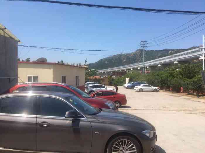 明秀园山庄-"明秀园山庄 位于崂山区 滨海大道旁 北宅