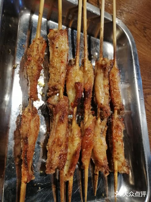 串了个门烤鱼串吧(上海嘉定一店)烤鸡翅图片