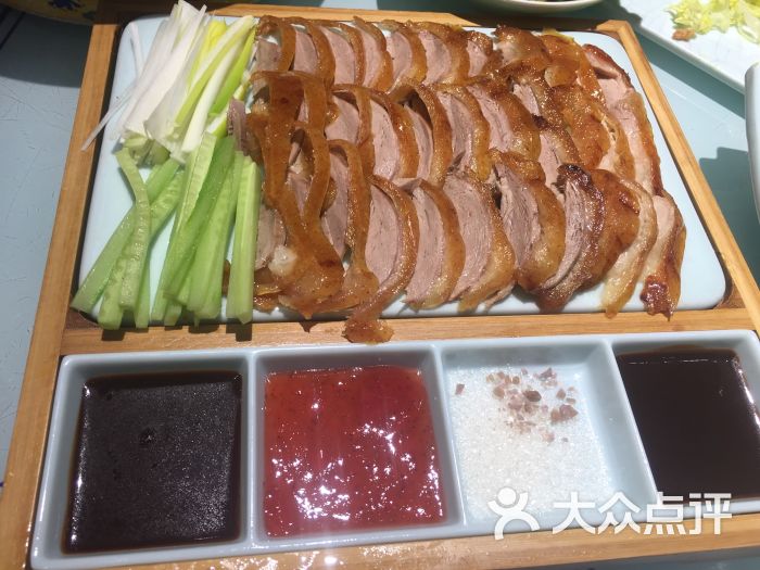 春饼卷烤鸭
