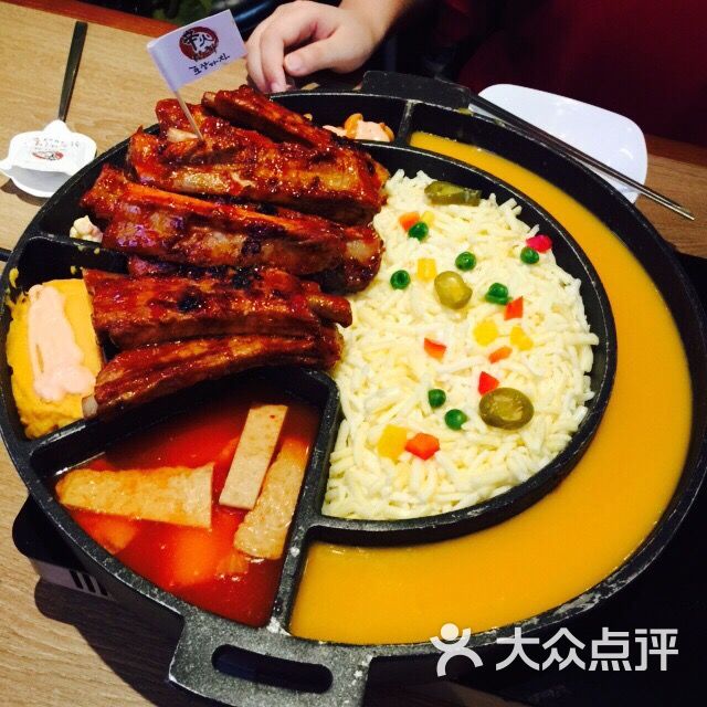 辛火ufo芝士排骨&即席年糕火锅(西红门荟聚宜家店)