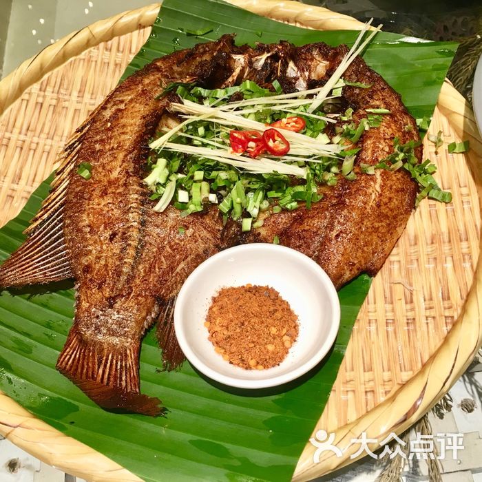 觅云云南菜·谣享傣味香茅草烤鱼图片-北京云贵菜-大众点评网