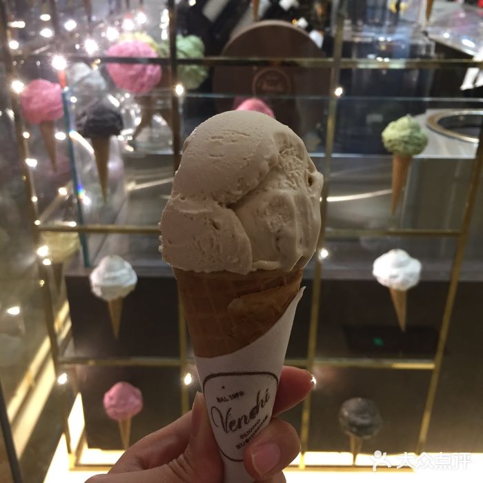 venchi 闻绮(太古汇店)榛子冰淇淋图片