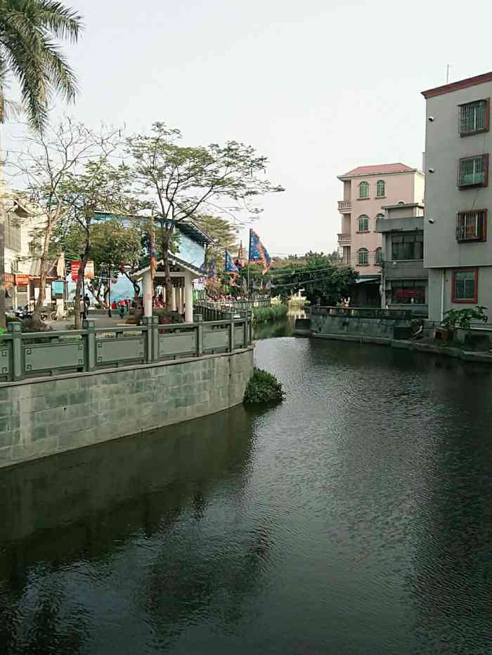 夏园体育文化公园"夏园体育文化公园位于广州黄埔夏良村,离地.