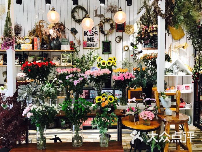 春暖花开·私人花礼定制(益州店)花店实拍图图片 第23张