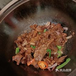 铁锅炖大鹅