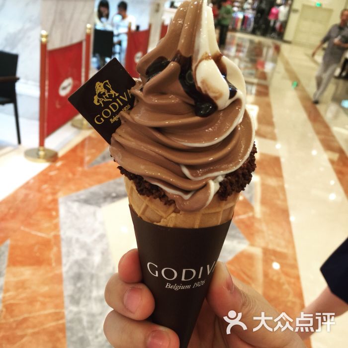 godiva(月星环球港)巧克力软冰淇淋图片 - 第1张