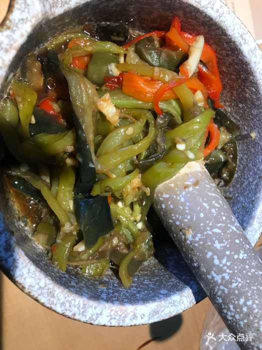 擂辣椒茄子皮蛋