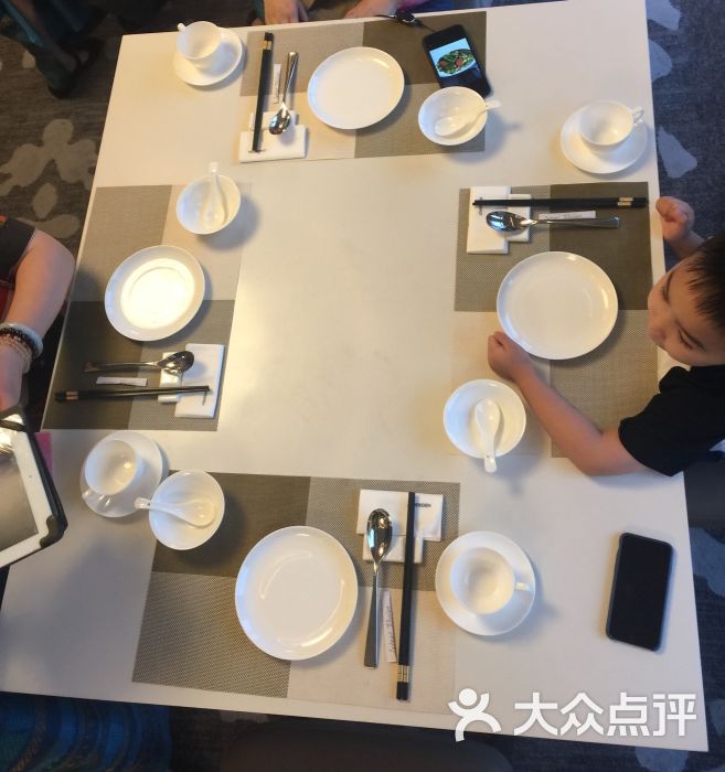 餐具摆设